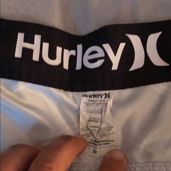 Hurley bathing suit. - Picture 5 of 6